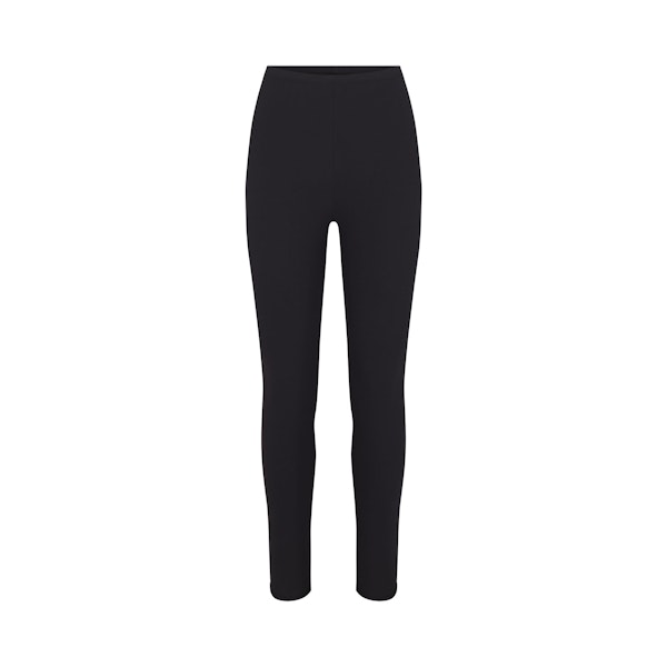 FITS EVERYBODY LEGGING | ONYX (LEGGINGS, BOTTOMS) LAYS FLAT ON A WHITE BACKGROUND | FLT