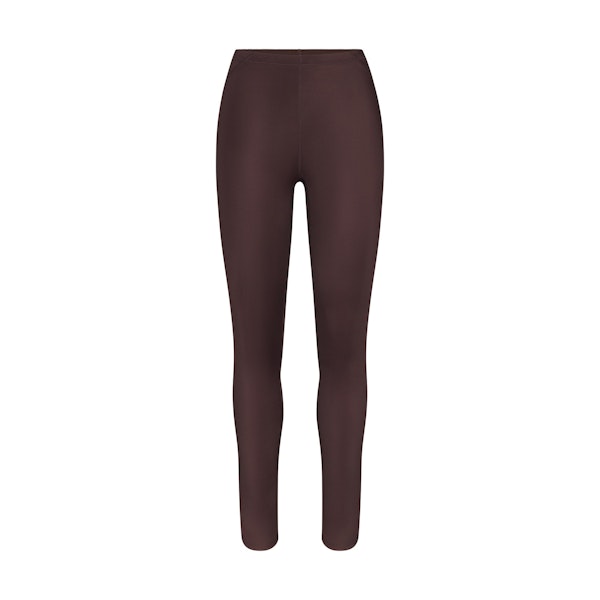 NikeSKIMS SHINE DRAWCORD 26" LEGGING | PHOENIX FLAT ON A WHITE BACKGROUND | FLT