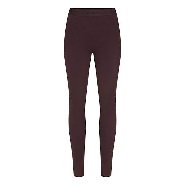 NikeSKIMS VINTAGE SEAMLESS 26" LEGGING | PHOENIX FLAT ON A WHITE BACKGROUND | FLT