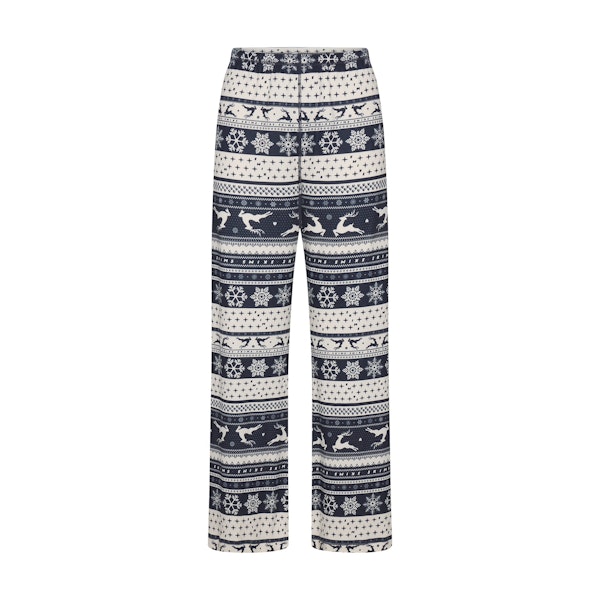 LOGO PLUSH POINTELLE PANT | NAVY DEER FAIR ISLE FLAT ON A WHITE BACKGROUND | FLT