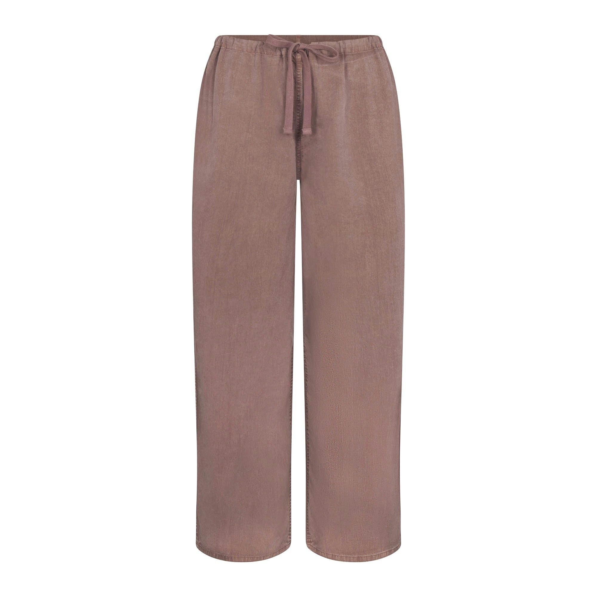 WOVEN LOUNGE OVERSIZED PANT | UMBER FLAT ON A WHITE BACKGROUND | FLT