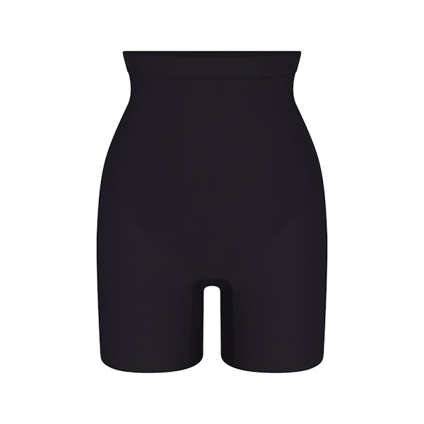 SKIMS BODY CORE SCULPT MID RISE SHORT | ONYX FLAT ON A WHITE BACKGROUND | FLT | FLT