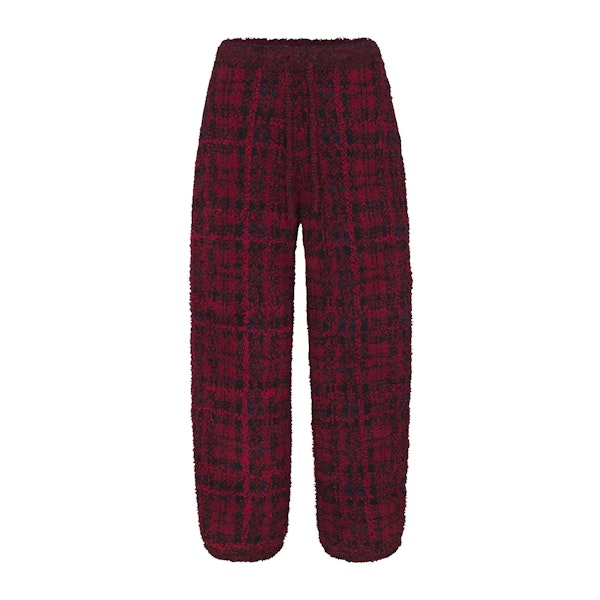 COZY OVERSIZED JOGGER | MERLOT NAVY PLAID FLAT ON A WHITE BACKGROUND | FLT