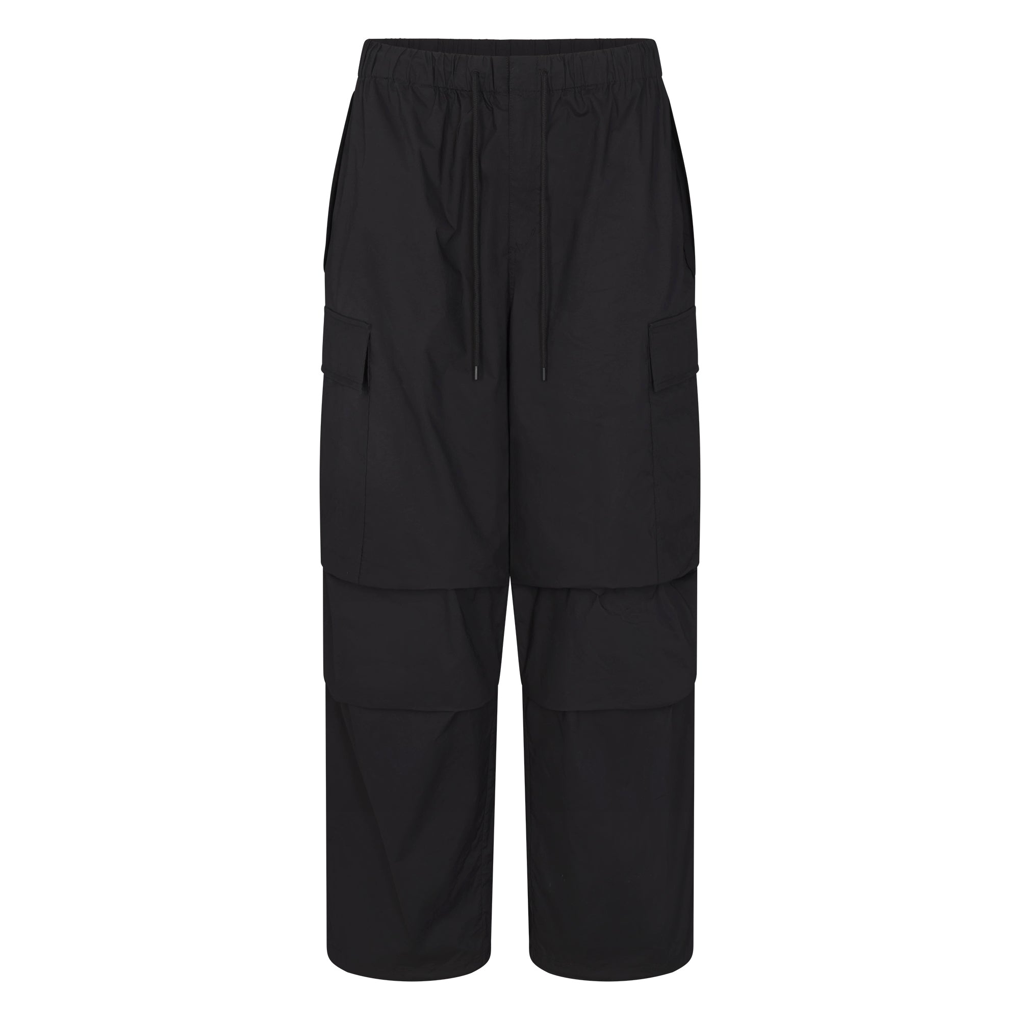 WOVEN COTTON OVERSIZED LOW RISE CARGO PANT | ONYX FLAT ON A WHITE BACKGROUND | FLT