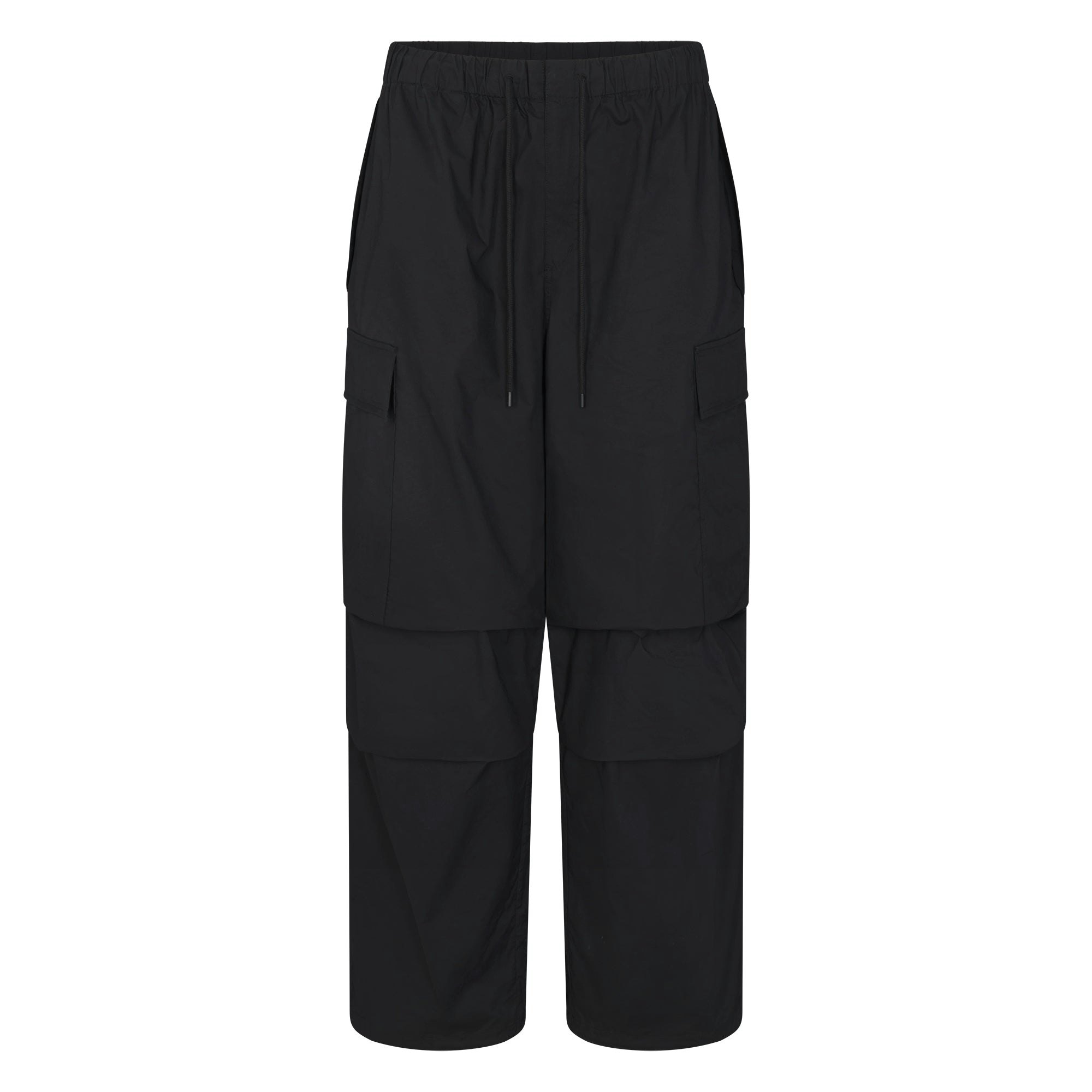 WOVEN COTTON OVERSIZED LOW RISE CARGO PANT | ONYX FLAT ON A WHITE BACKGROUND | FLT
