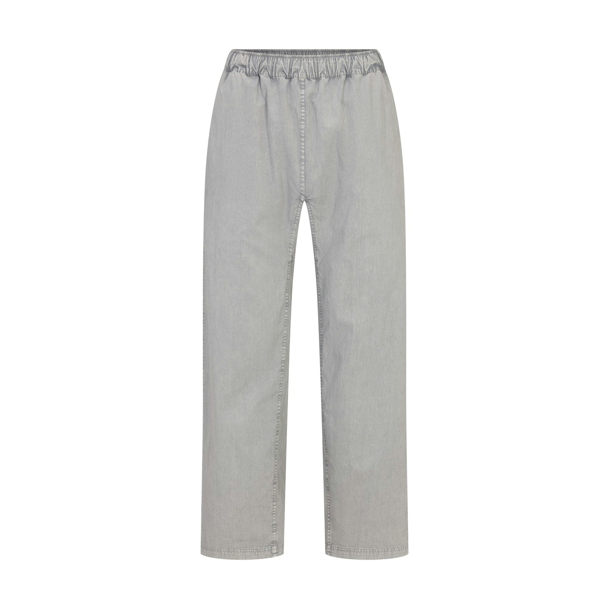 WOVEN MENS PULL-ON PANT | PACIFIC FLAT ON A WHITE BACKGROUND | FLT