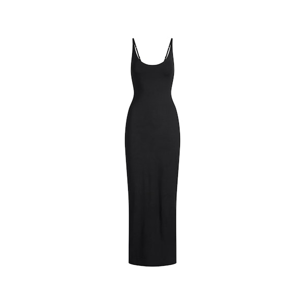SMOOTH LAYERS SKIMPY SCOOP NECK LONG DRESS | OBSIDIAN FLAT ON A WHITE BACKGROUND | FLT