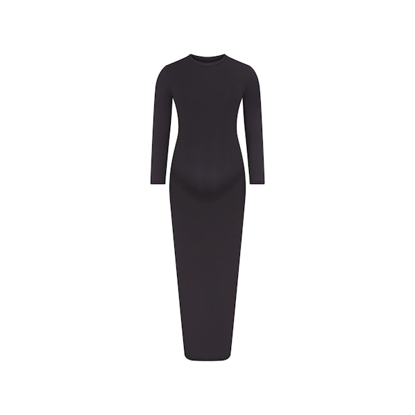 FITS EVERYBODY MATERNITY LONG SLEEVE DRESS | ONYX FLAT ON A WHITE BACKGROUND | FLT