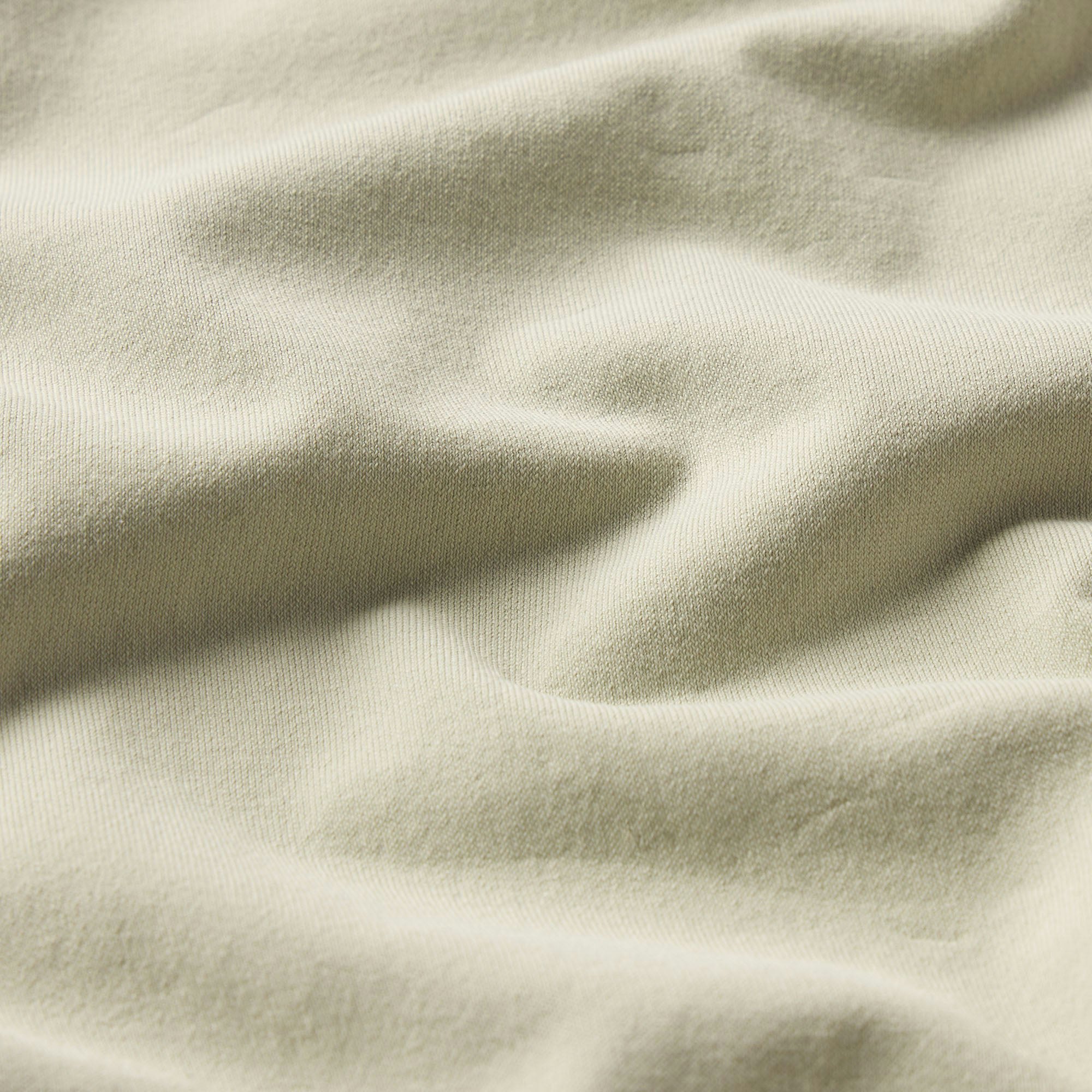 SOFT SMOOTHING SEAMLESS LONG SLEEVE T-SHIRT | ELM ADDITIONAL FABRIC DETAILS | about this fabric