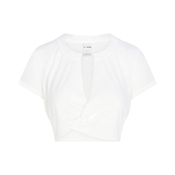 NikeSKIMS PERFORMANCE COTTON BLEND short sleeve v-neck crop top by SKIMS