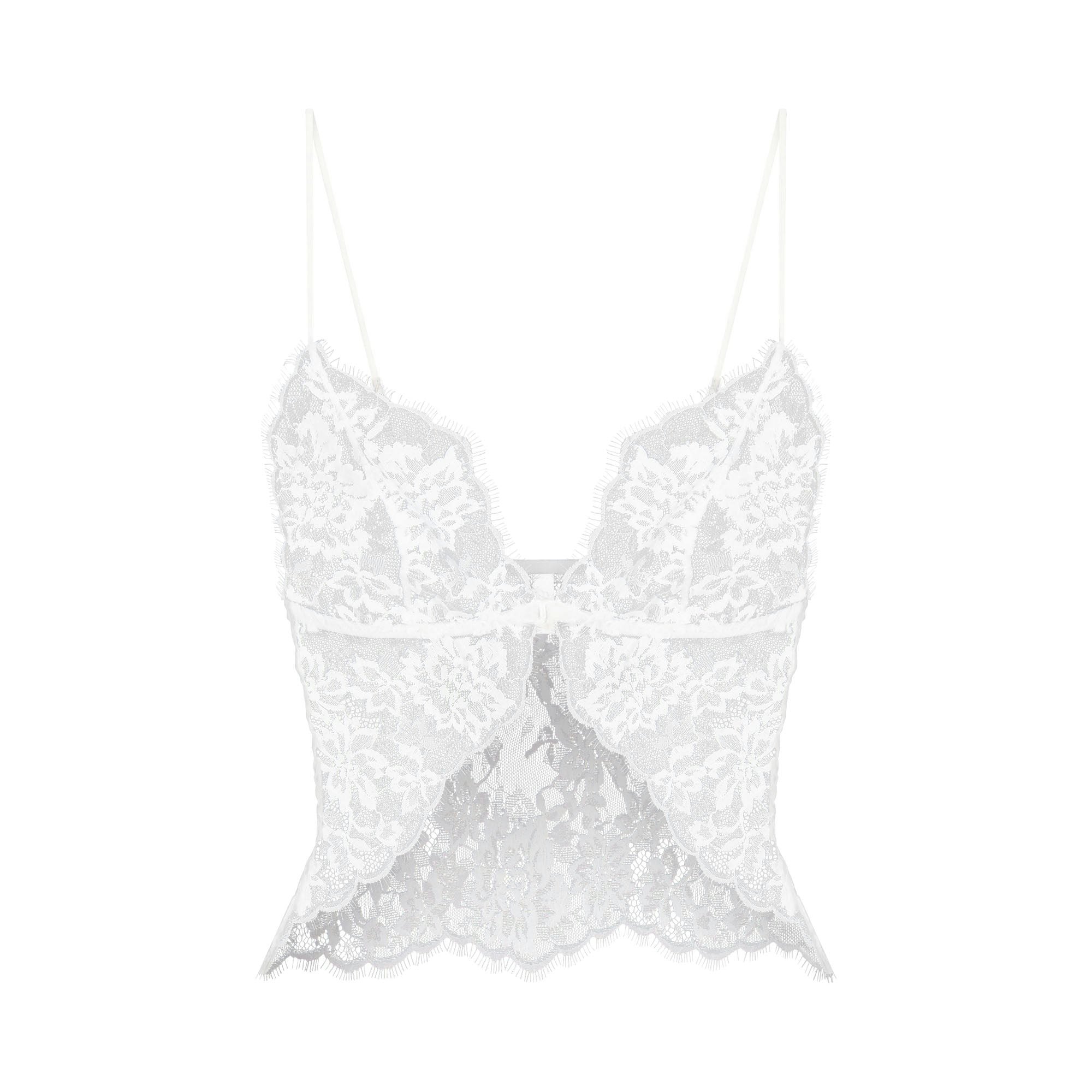 SKIMS LACE CAMI AND SHORT SET | SNOW FLAT ON A WHITE BACKGROUND | FLT