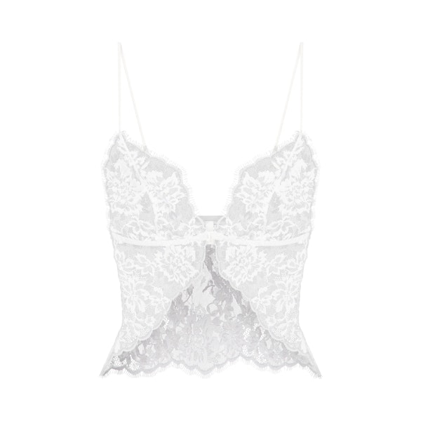 SKIMS LACE CAMI AND SHORT SET | SNOW FLAT ON A WHITE BACKGROUND | FLT