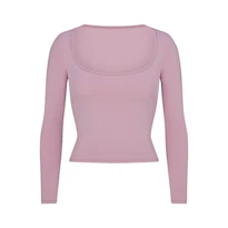 SCOOP NECK LONG SLEEVE TOP