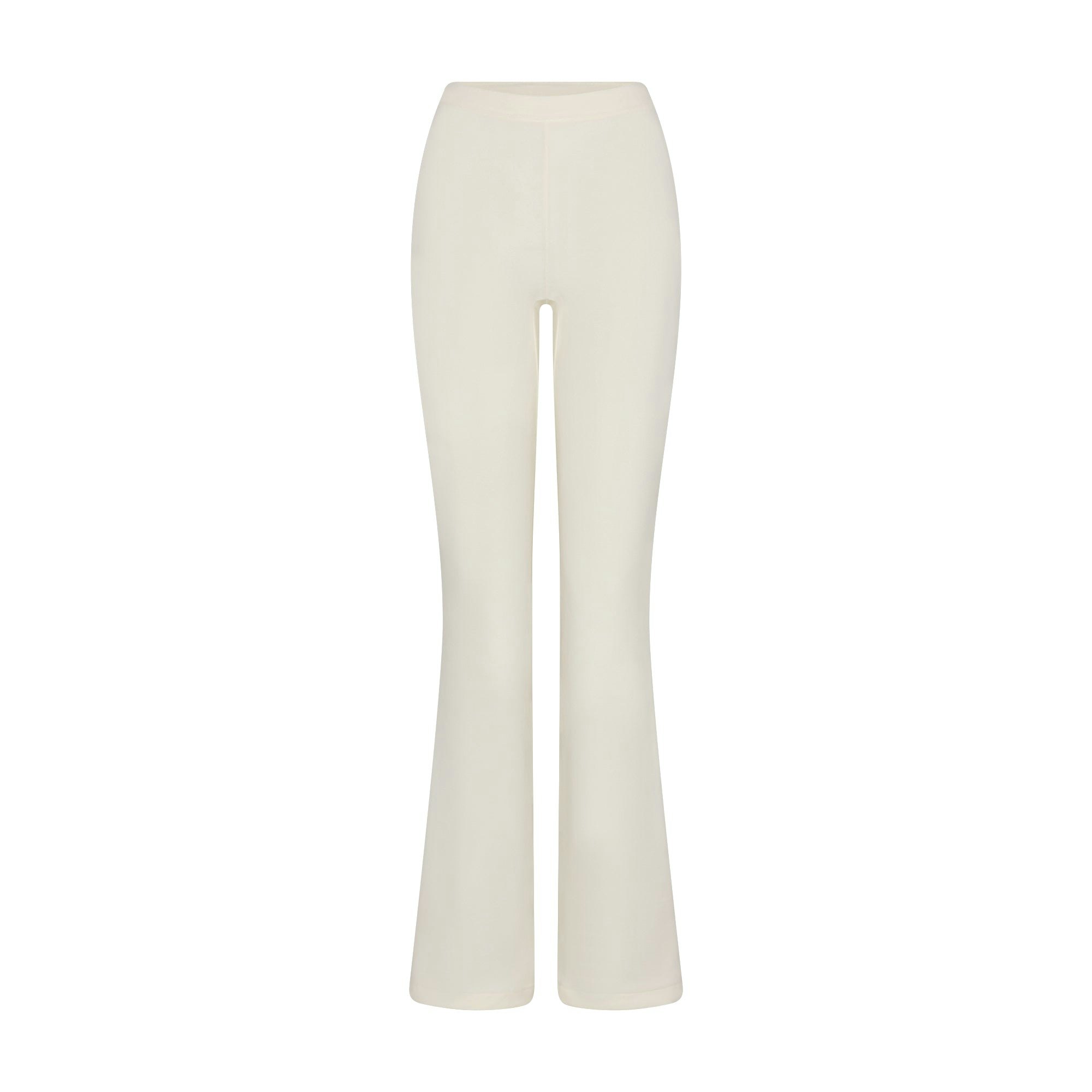 OUTDOOR FLEECE PANT | ECRU FLAT ON A WHITE BACKGROUND | FLT