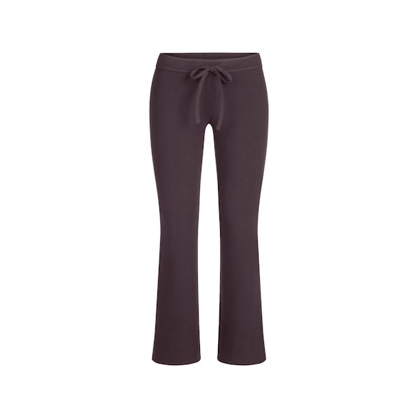 COTTON JERSEY LOW RISE CROP PANT | IRON FLAT ON A WHITE BACKGROUND | FLT