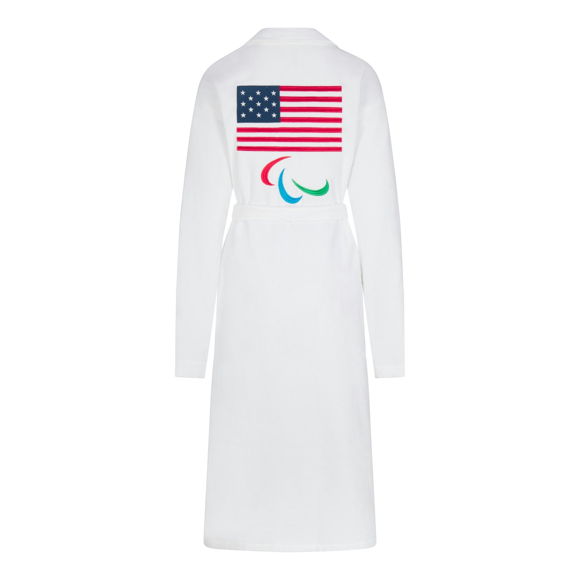 SKIMS FOR TEAM USA TERRY PARALYMPIC UNISEX ROBE | WHITE LAYS FLAT ON A WHITE BACKGROUND | FLT