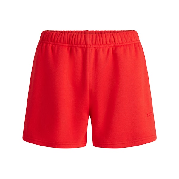 COTTON FLEECE CLASSIC SHORT | RUBY FLAT ON A WHITE BACKGROUND | FLT