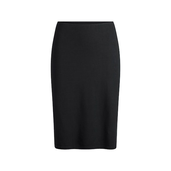 SMOOTH LAYERS MIDI SKIRT | OBSIDIAN FLAT ON A WHITE BACKGROUND | FLT
