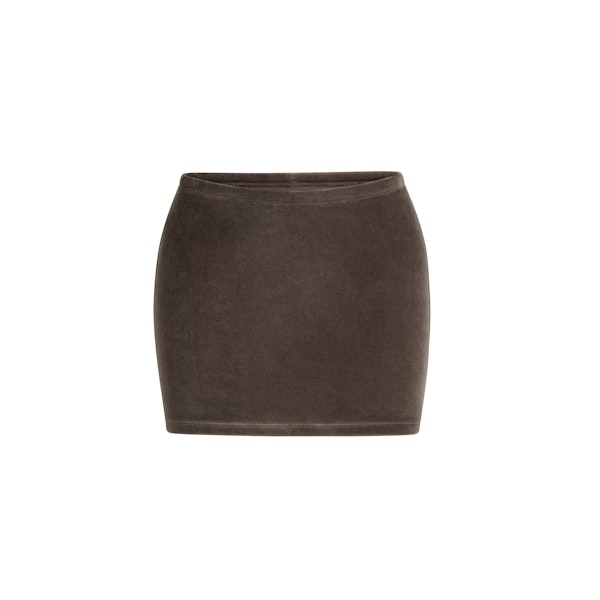 VELOUR MINI SKIRT | DARK SEPIA FLAT ON A WHITE BACKGROUND | FLT