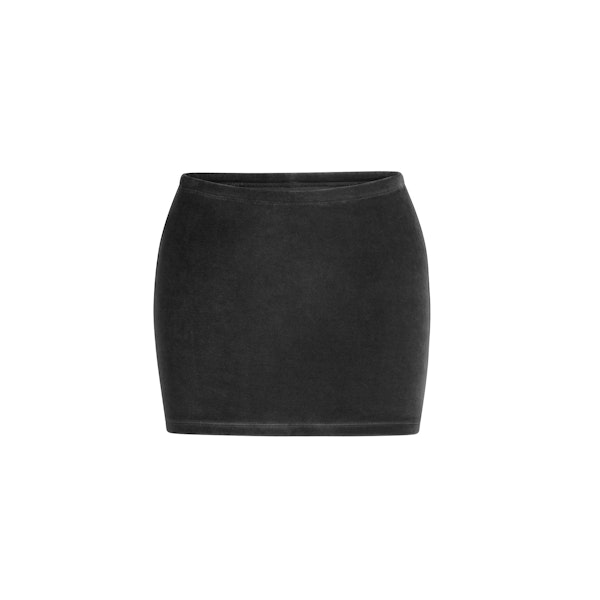 VELOUR MINI SKIRT | ONYX FLAT ON A WHITE BACKGROUND | FLT