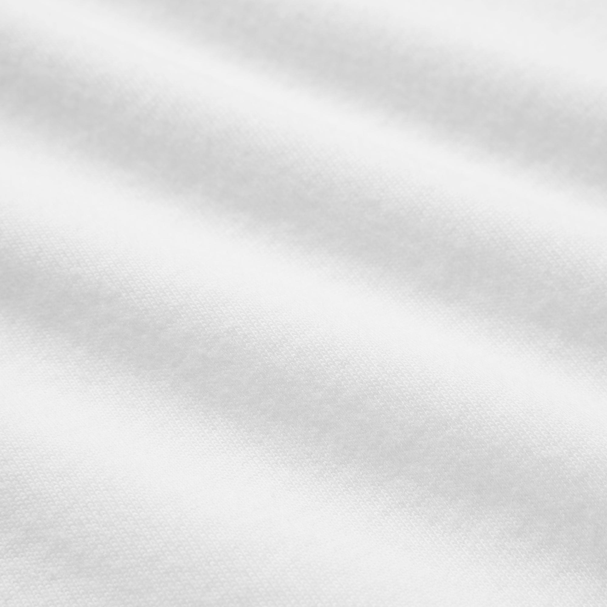 SKIMS COTTON MENS SLIM CROPPED T-SHIRT | CHALK FLAT ON A WHITE BACKGROUND | FLT