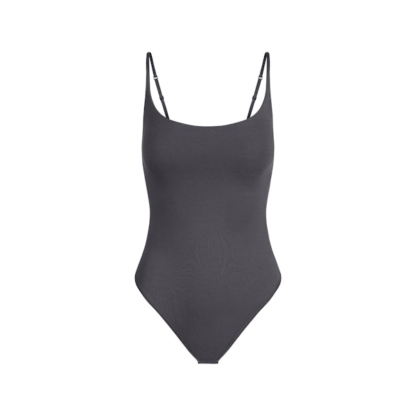 SMOOTH LAYERS SCOOP NECK BODYSUIT | GRAPHITE FLAT ON A WHITE BACKGROUND | FLT