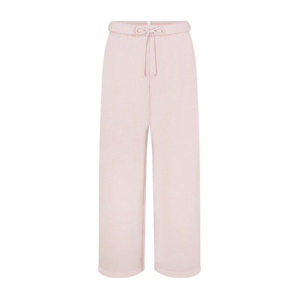 COTTON FLEECE CLASSIC STRAIGHT LEG PANT | BARELY PINK FLAT ON A WHITE BACKGROUND | FLT