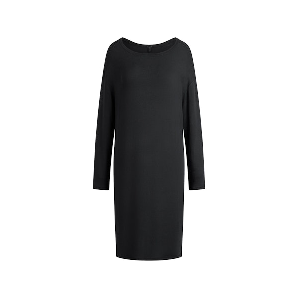 LIGHTWEIGHT MODAL LONG SLEEVE TUNIC | ONYX FLAT ON A WHITE BACKGROUND | FLT