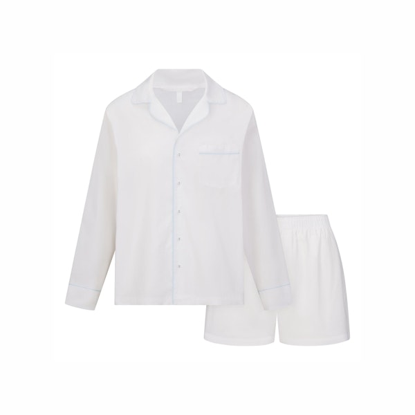 COTTON POPLIN SLEEP LONG SLEEVE AND BOXER SET | SNOW CONTRAST LAYS FLAT ON A WHITE BACKGROUND | FLT 