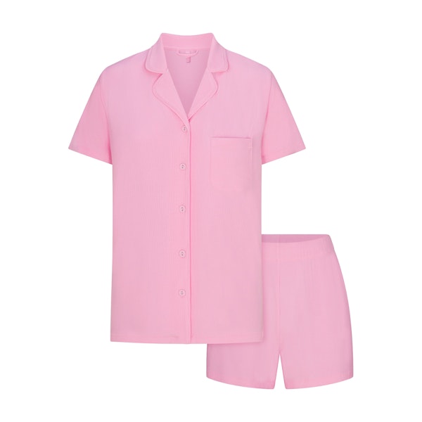 SOFT LOUNGE SHORT SLEEP SET | BUBBLE GUM FLAT ON A WHITE BACKGROUND | FLT