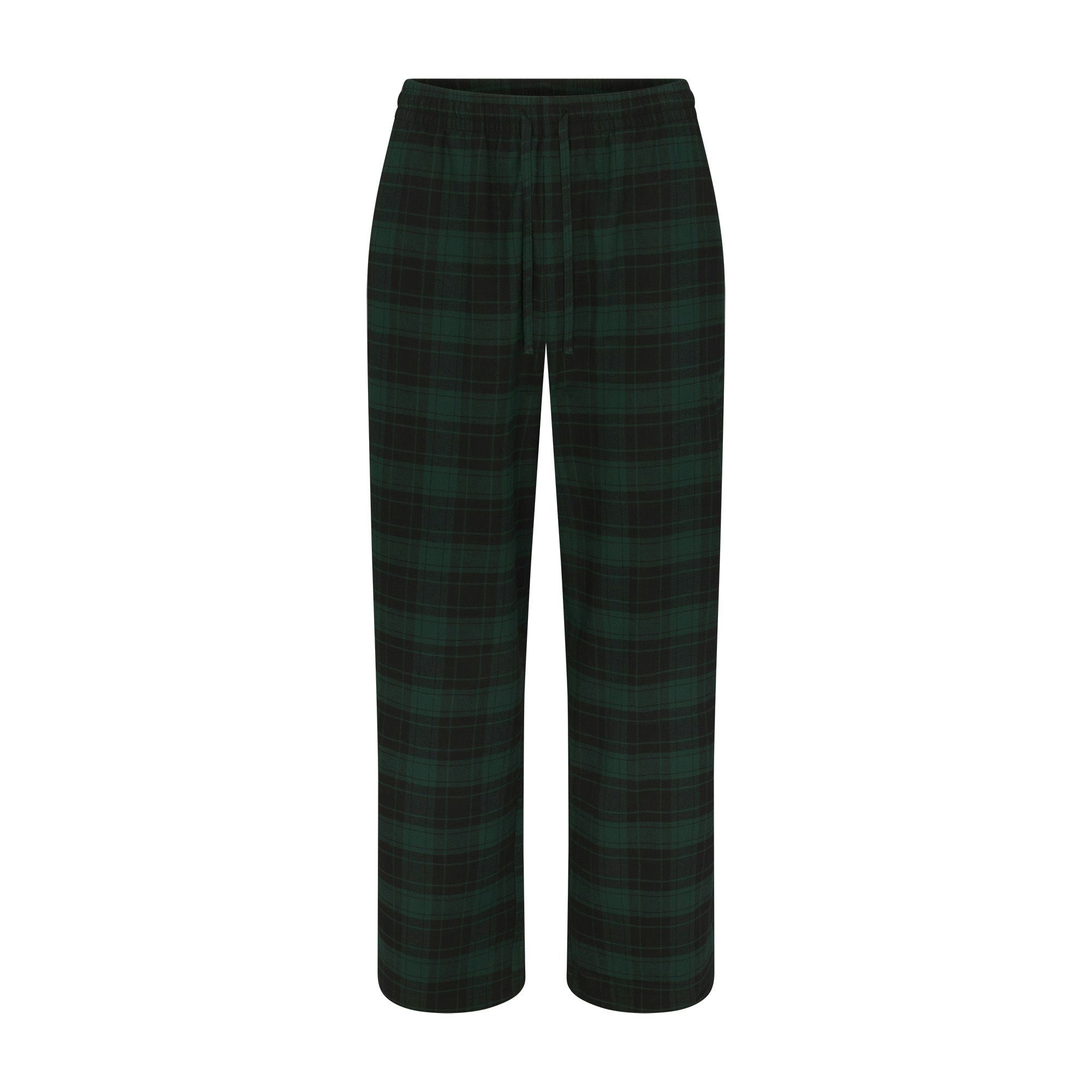 FLANNEL SLEEP MENS SLEEP SET | CYPRESS PLAID ON A MODEL FRONT VIEW