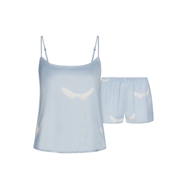 WOVEN SHINE CAMI AND SHORT SLEEP SET | AERO WING HEARTS PRINT LAYS FLAT ON A WHITE BACKGROUND | FLT 