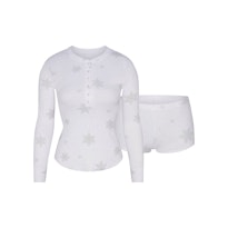 LOGO PLUSH POINTELLE RHINESTONE HENLEY SET