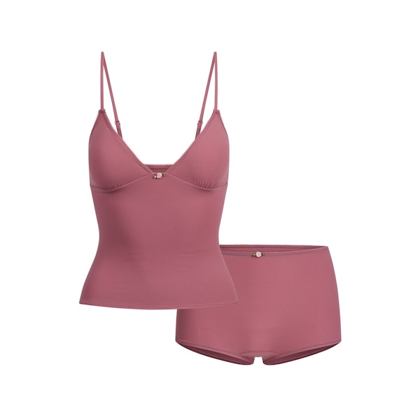 FITS EVERYBODY PICOT CAMI AND BOY SHORT SET | BEET FLAT ON A WHITE BACKGROUND | FLT