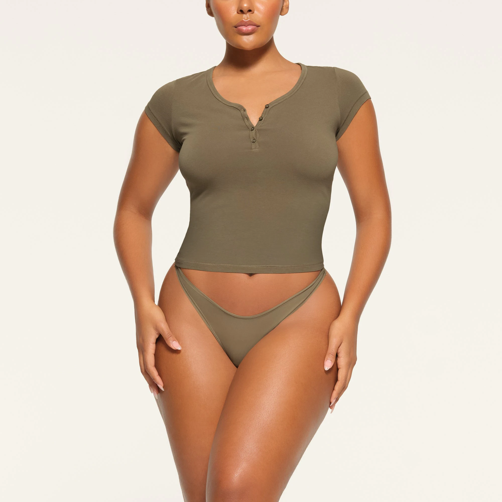 NEW VINTAGE HENLEY T-SHIRT WORN BY A MODEL IN FRONT VIEW