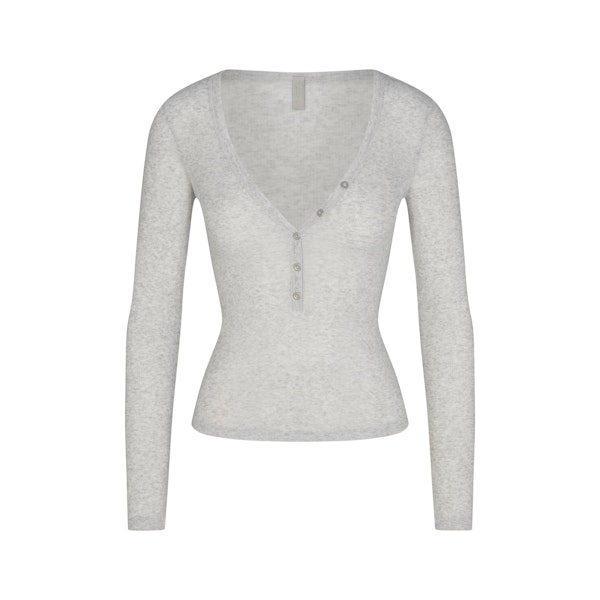 SHEER RIB HENLEY | LIGHT HEATHER GREY FLAT ON A WHITE BACKGROUND | FLT