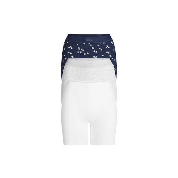 COTTON RIB BOXER 3-PACK | NAVY DAISY PRINT FLAT ON A WHITE BACKGROUND | FOCUS: 0.9, 0.1, 0.7