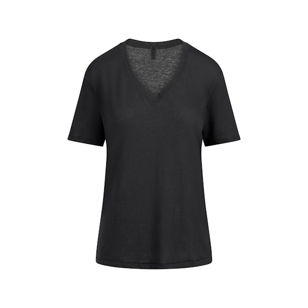SHEER COTTON JERSEY V-NECK T-SHIRT | SOOT FLAT ON A WHITE BACKGROUND | FLT