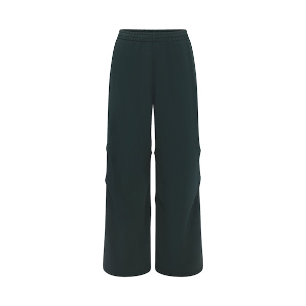 VINTAGE FLEECE STRAIGHT LEG PANT | CYPRESS (PANTS) FLAT ON A WHITE BACKGROUND | FLT