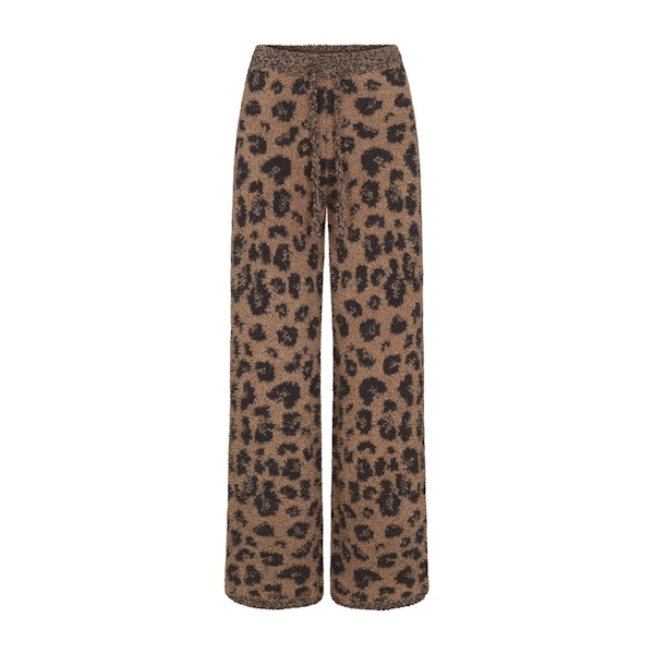 COZY  KNIT PANT | LEOPARD PRINT FLAT ON A WHITE BACKGROUND | FLT