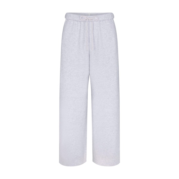 COTTON FLEECE CLASSIC STRAIGHT LEG PANT | LIGHT HEATHER GREY (PANTS, BOTTOMS) LAYS FLAT ON A WHITE BACKGROUND | FLT