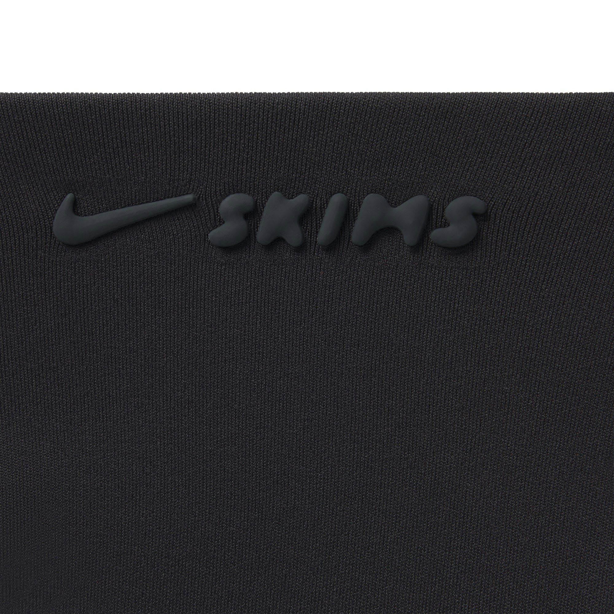 NikeSKIMS MATTE FOOTSIE GRIP LEGGING | OBSIDIAN ADDITIONAL FABRIC DETAILS