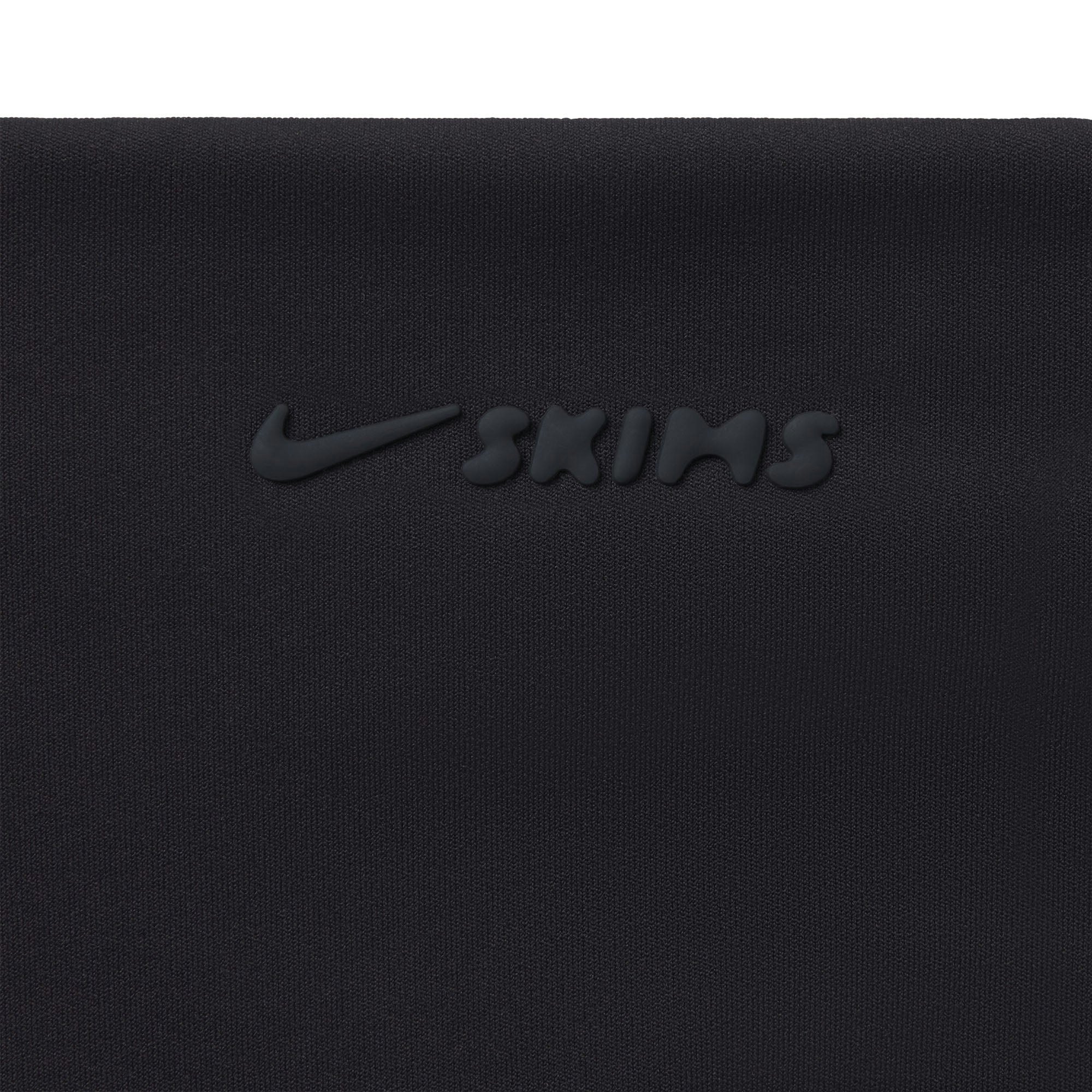 NikeSKIMS MATTE SHAPING SCOOP BRA | OBSIDIAN ADDITIONAL FABRIC DETAILS