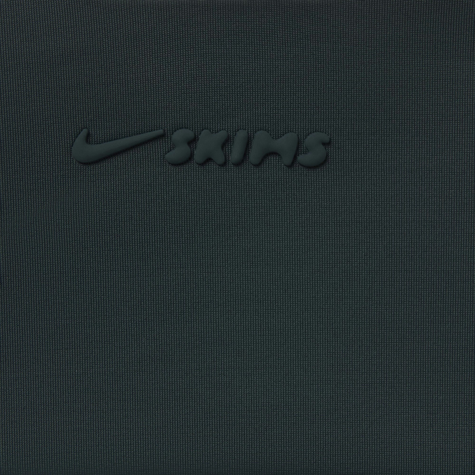 NikeSKIMS SHINE BONDED WAIST 26" LEGGING | DARK TEAL ADDITIONAL FABRIC DETAILS