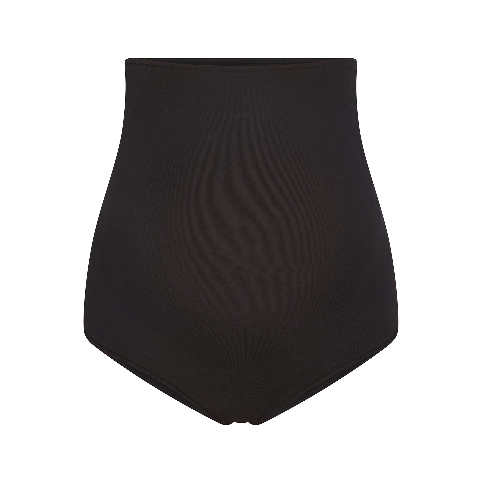 COTTON JERSEY MATERNITY HIGH-WAISTED BRIEF | SOOT FLAT ON A WHITE BACKGROUND | FLT