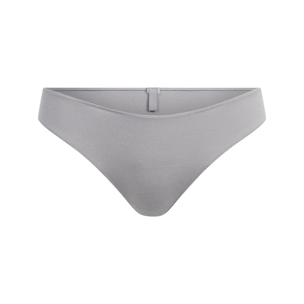 MODAL BRIEF | SHADOW FLAT ON A WHITE BACKGROUND | FLT