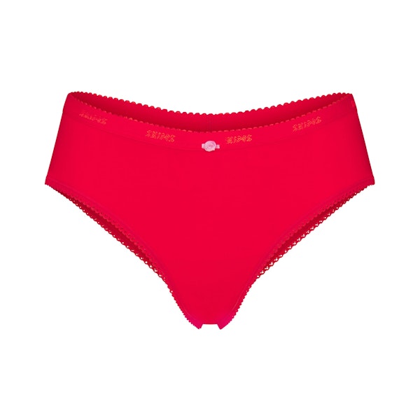 LIGHTWEIGHT COTTON LOGO PICOT HIPSTER | RUBY TONAL FLAT ON A WHITE BACKGROUND | FLT