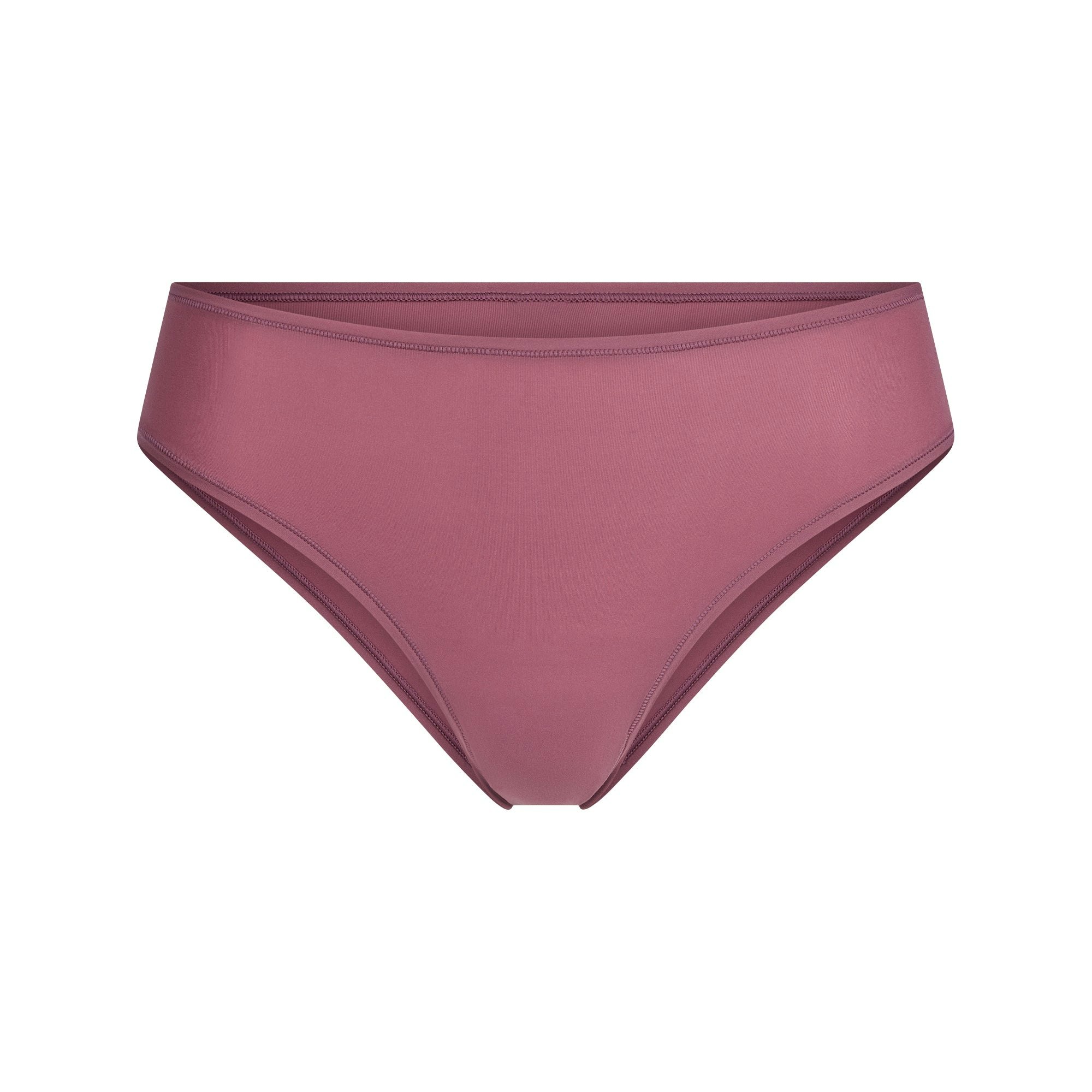 FITS EVERYBODY CHEEKY BRIEF | BEET FLAT ON A WHITE BACKGROUND | FLT