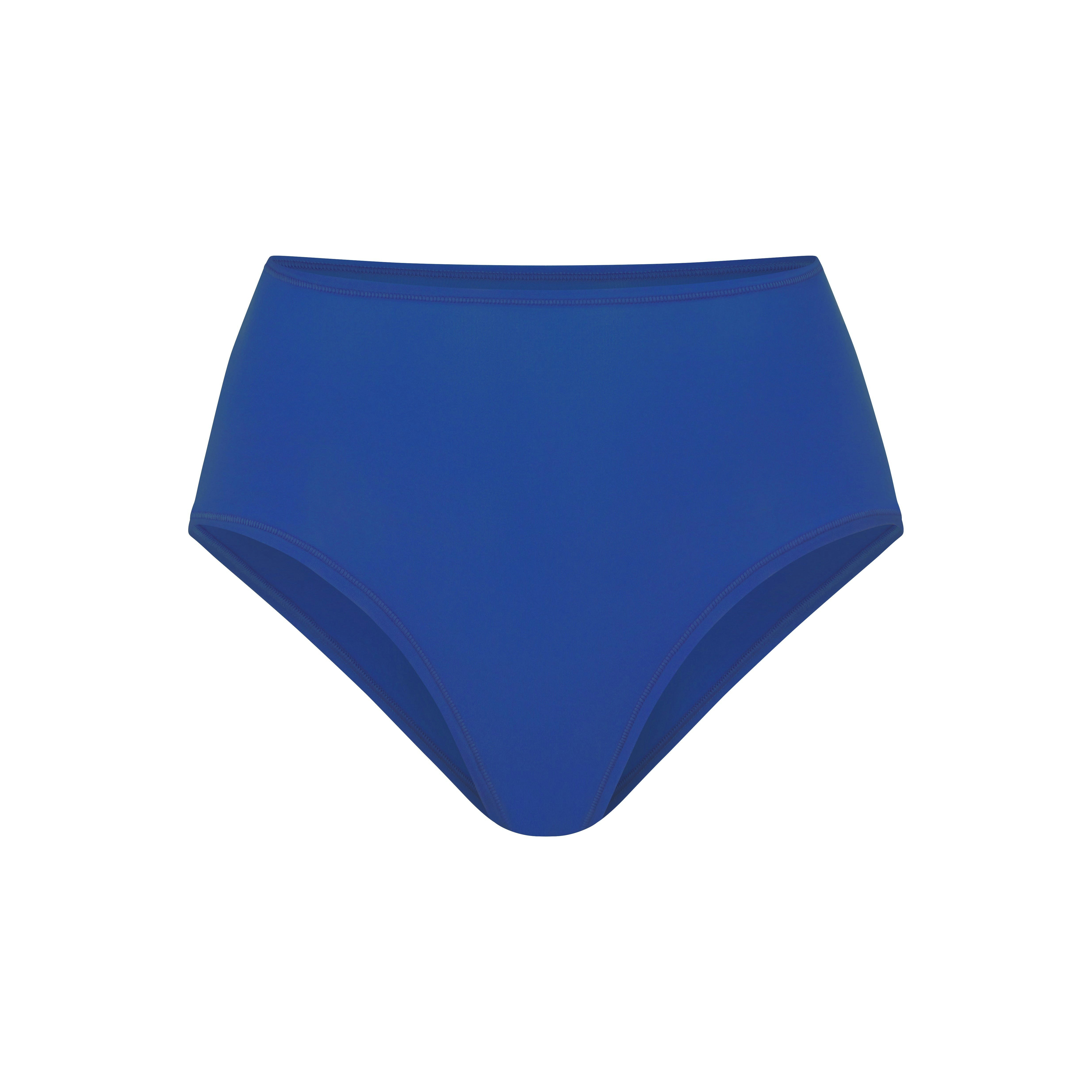 FITS EVERYBODY FULL BRIEF LAYS FLAT ON A WHITE BACKGROUND