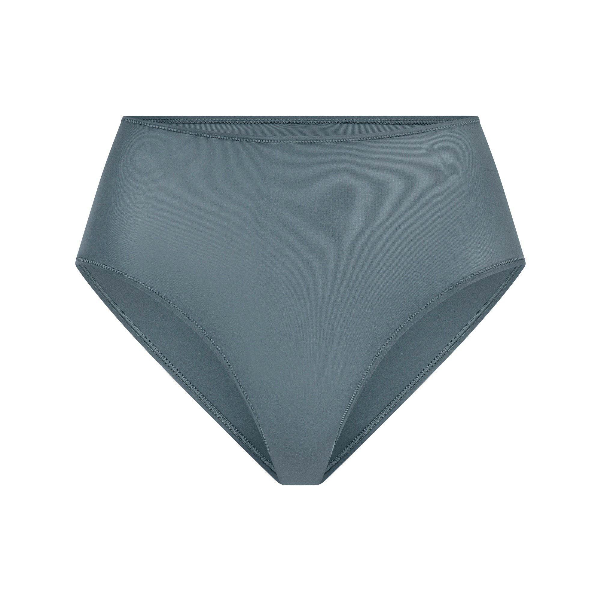 FITS EVERYBODY FULL BRIEF | ZIRCON FLAT ON A WHITE BACKGROUND | FLT